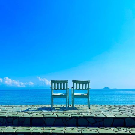 なにもない幸せな島のリトリート宿 The Bonds Matsuyama  Bagian luar foto