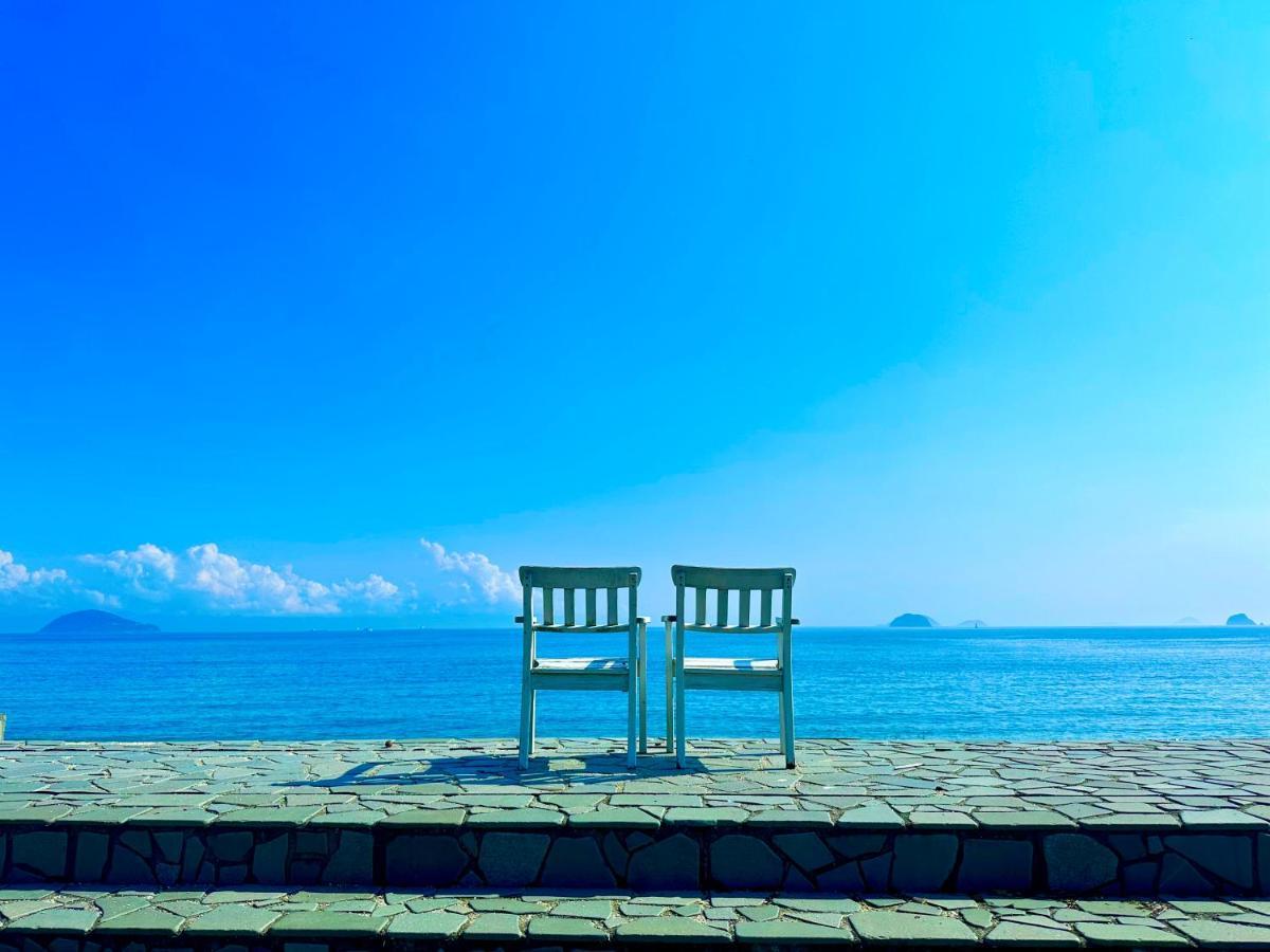 なにもない幸せな島のリトリート宿 The Bonds Matsuyama  Bagian luar foto