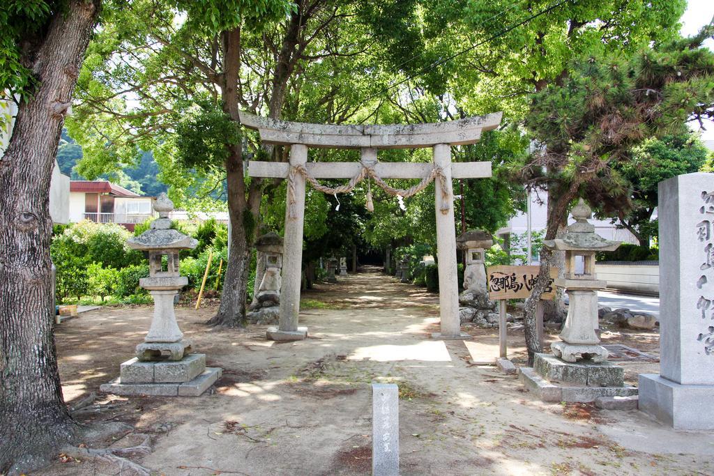 なにもない幸せな島のリトリート宿 The Bonds Matsuyama  Bagian luar foto